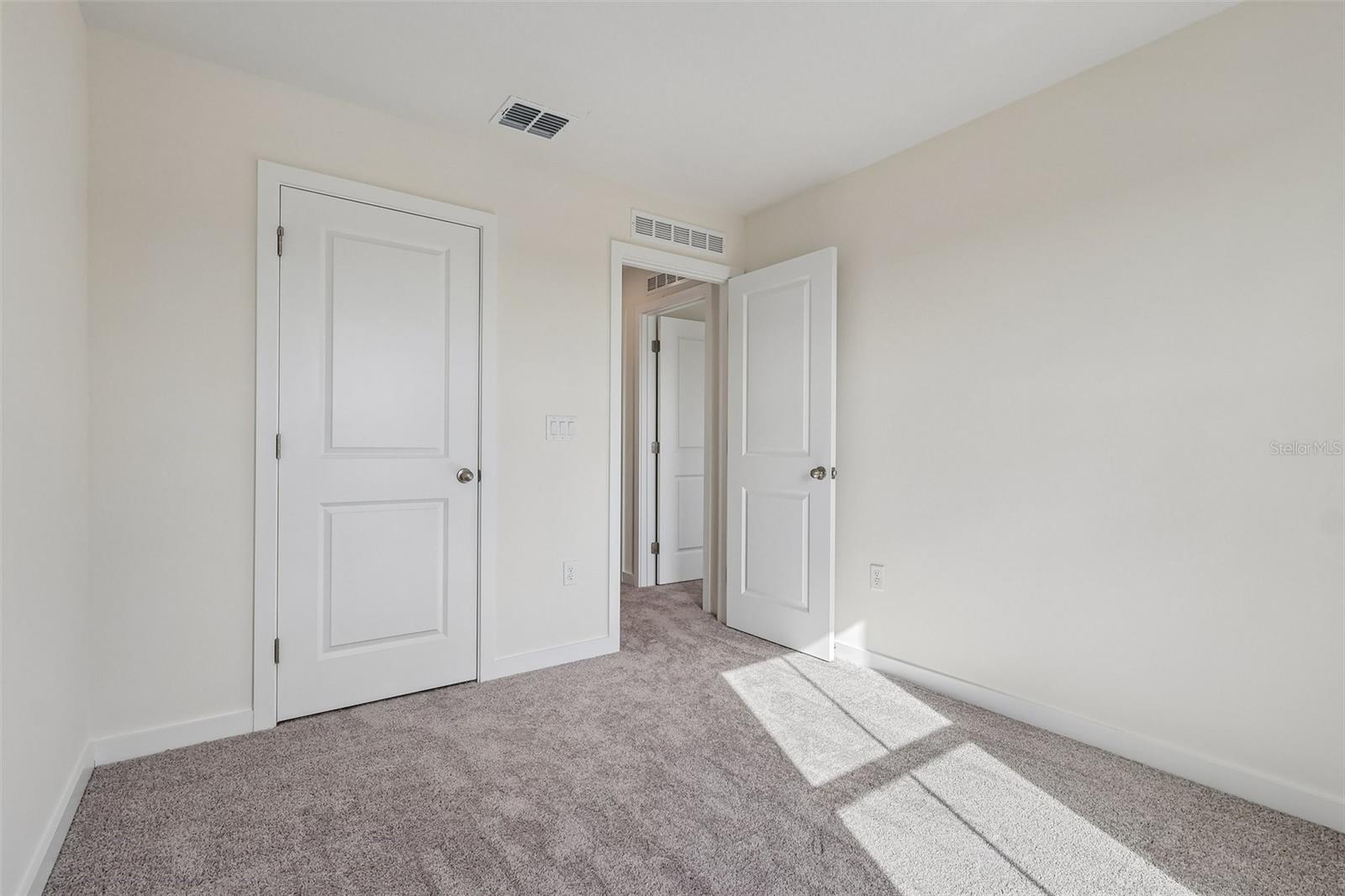 2708 Meadow Crest Dr Property Photo 28