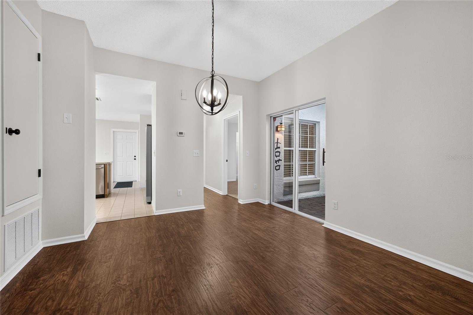 11206 Purple Plum Ct Property Photo 3