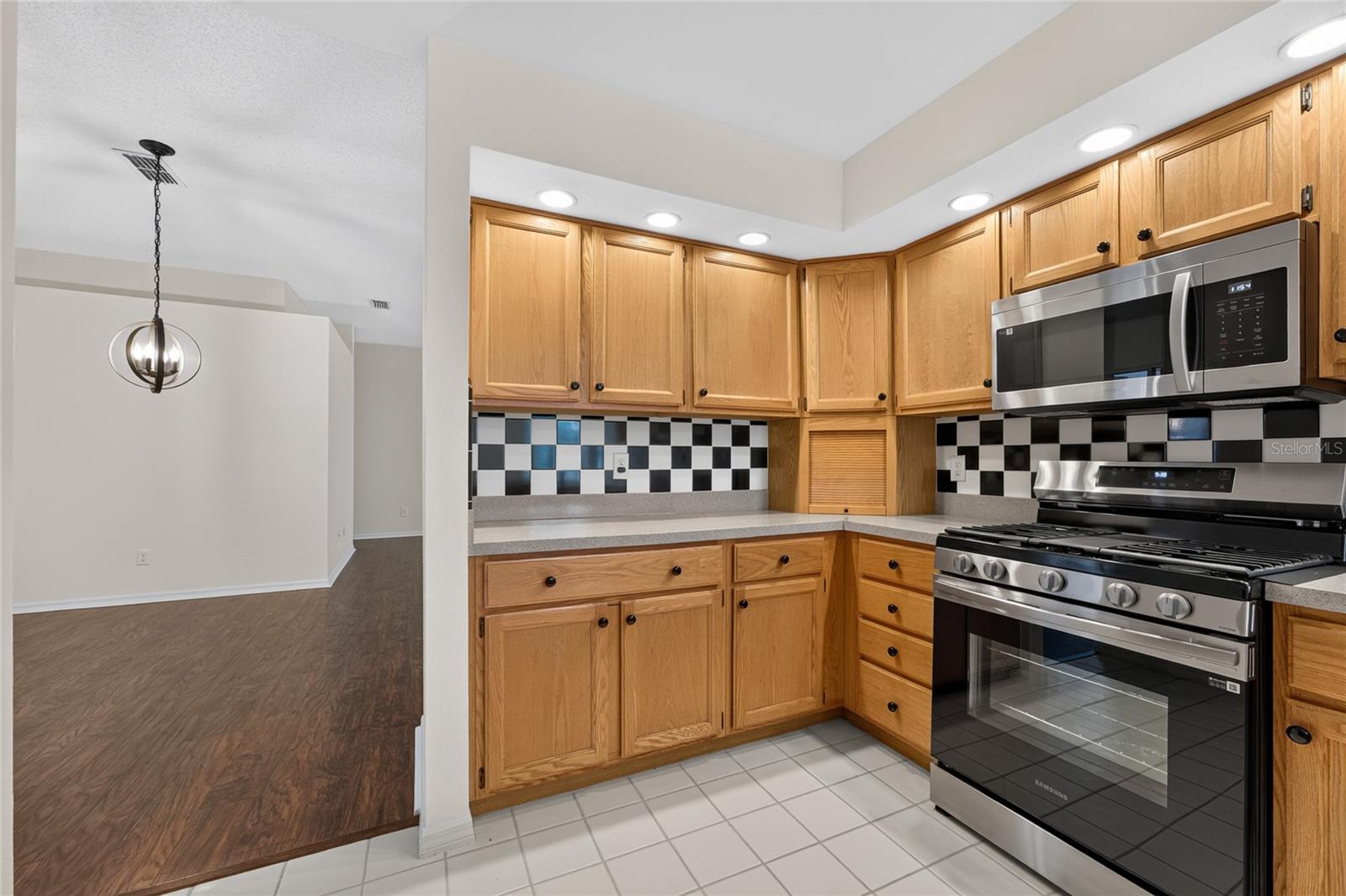 11206 Purple Plum Ct Property Photo 6