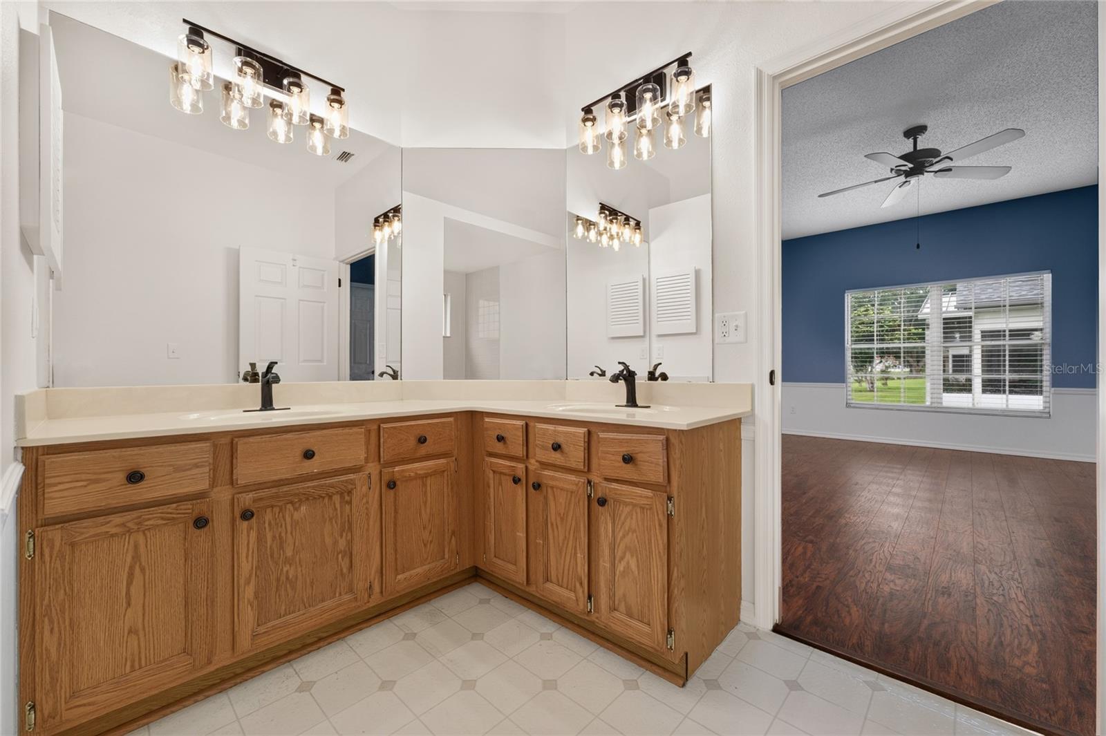 11206 Purple Plum Ct Property Photo 37