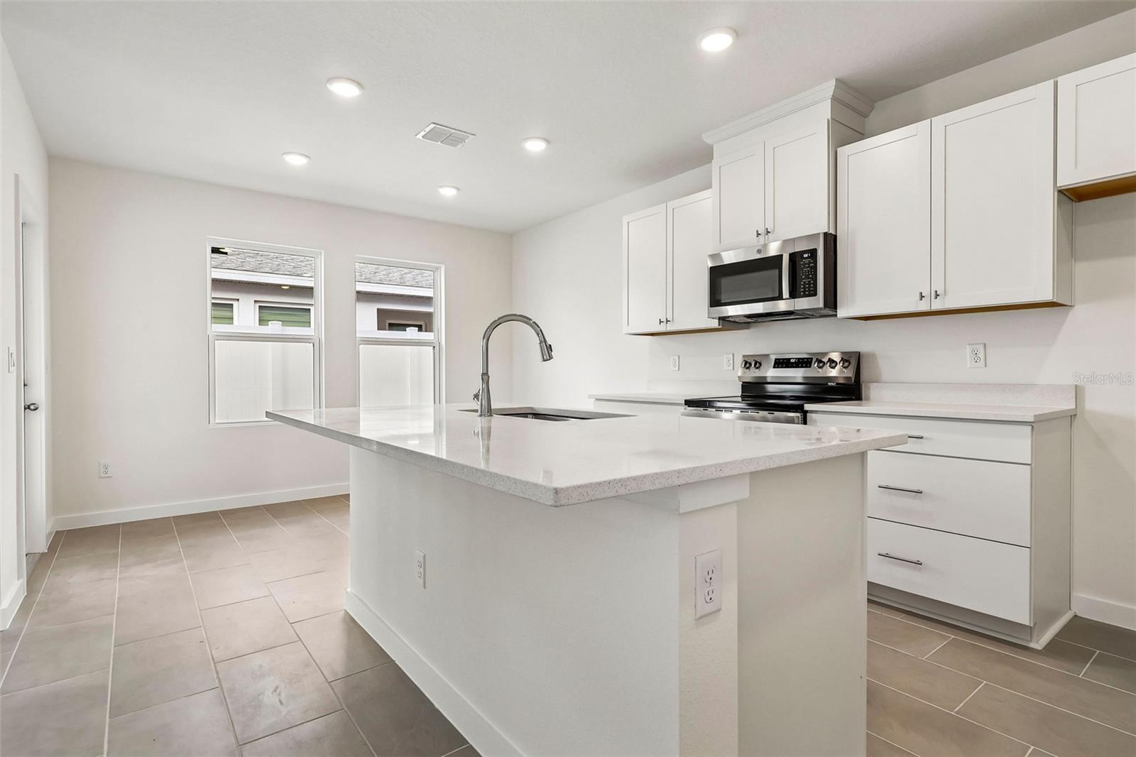 2712 Meadow Crest Dr Property Photo 12