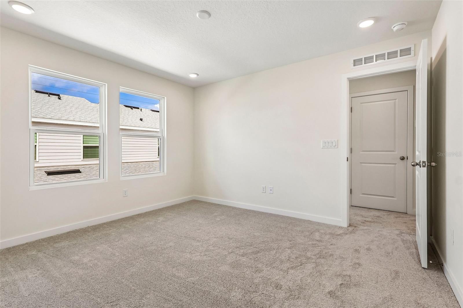 2712 Meadow Crest Dr Property Photo 21
