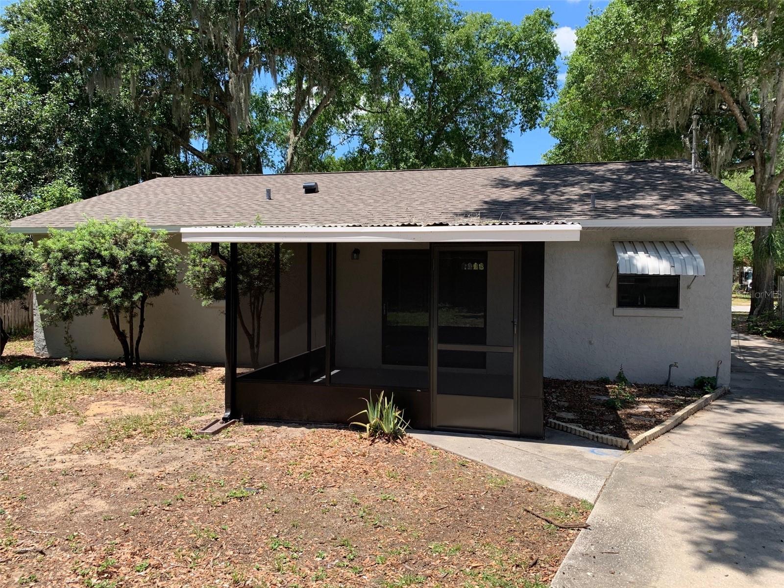 527 Hill St #a Property Photo 11