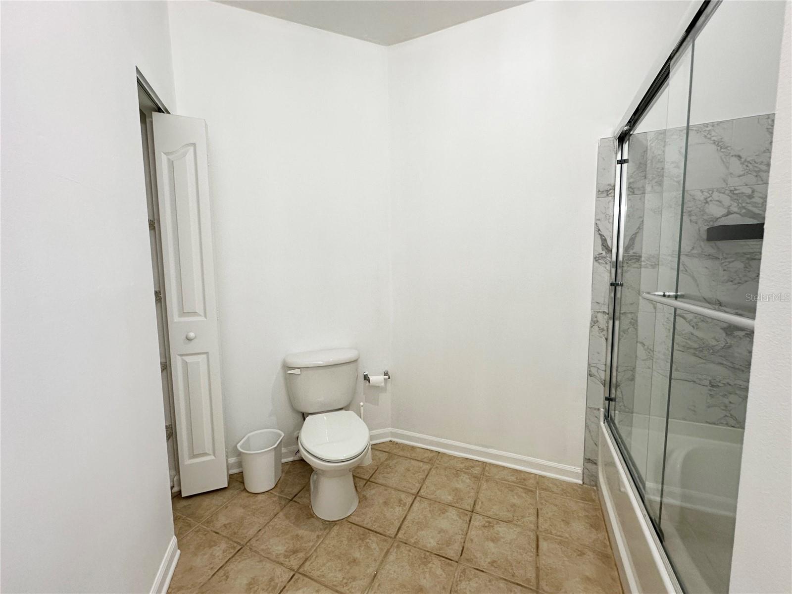 12843 Madison Pointe Cir E #201 Property Photo 11