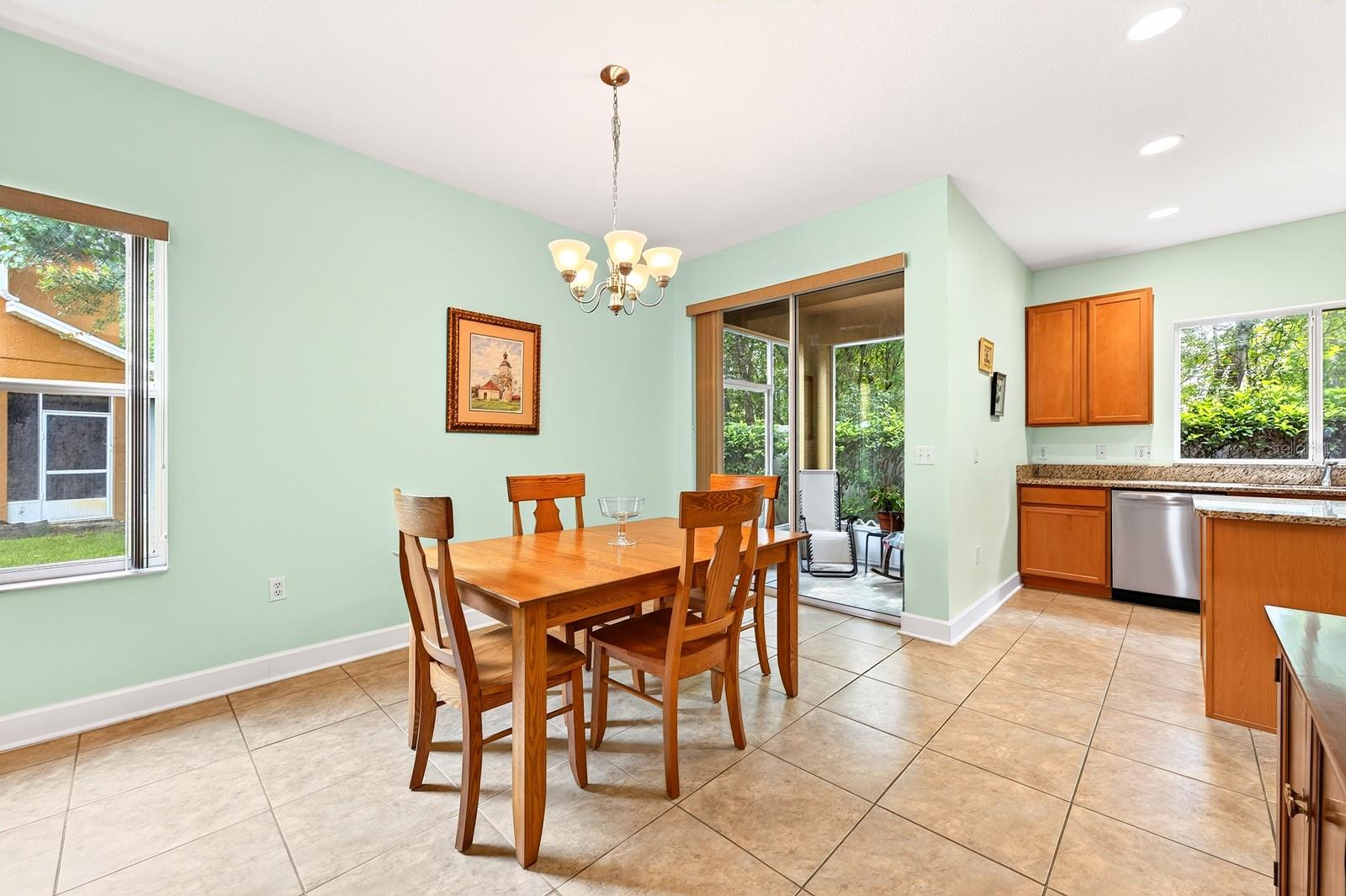 5585 Rutherford Pl Property Photo 5