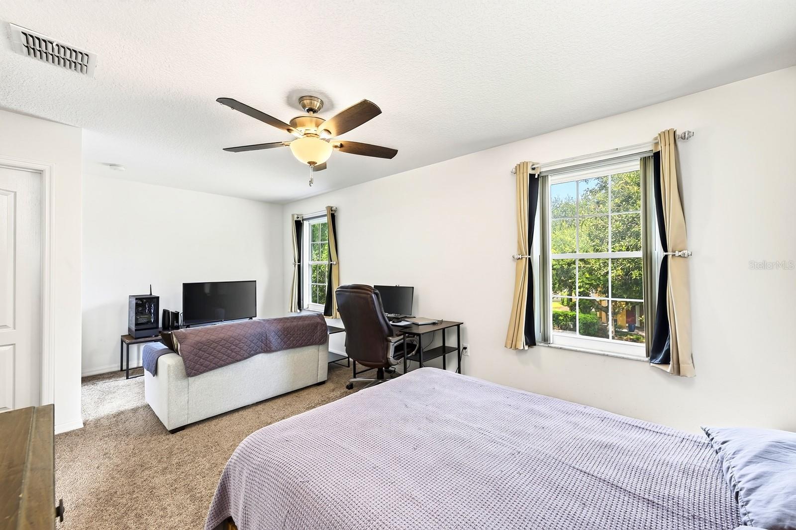 5585 Rutherford Pl Property Photo 11
