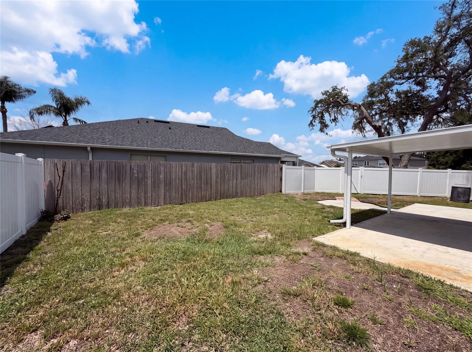 3800 Seminole Dr Property Photo 31