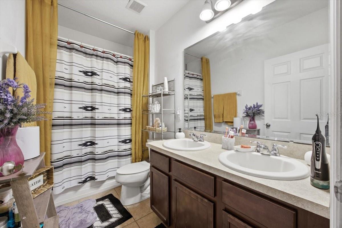 2414 Addison Creek Dr Property Photo 7