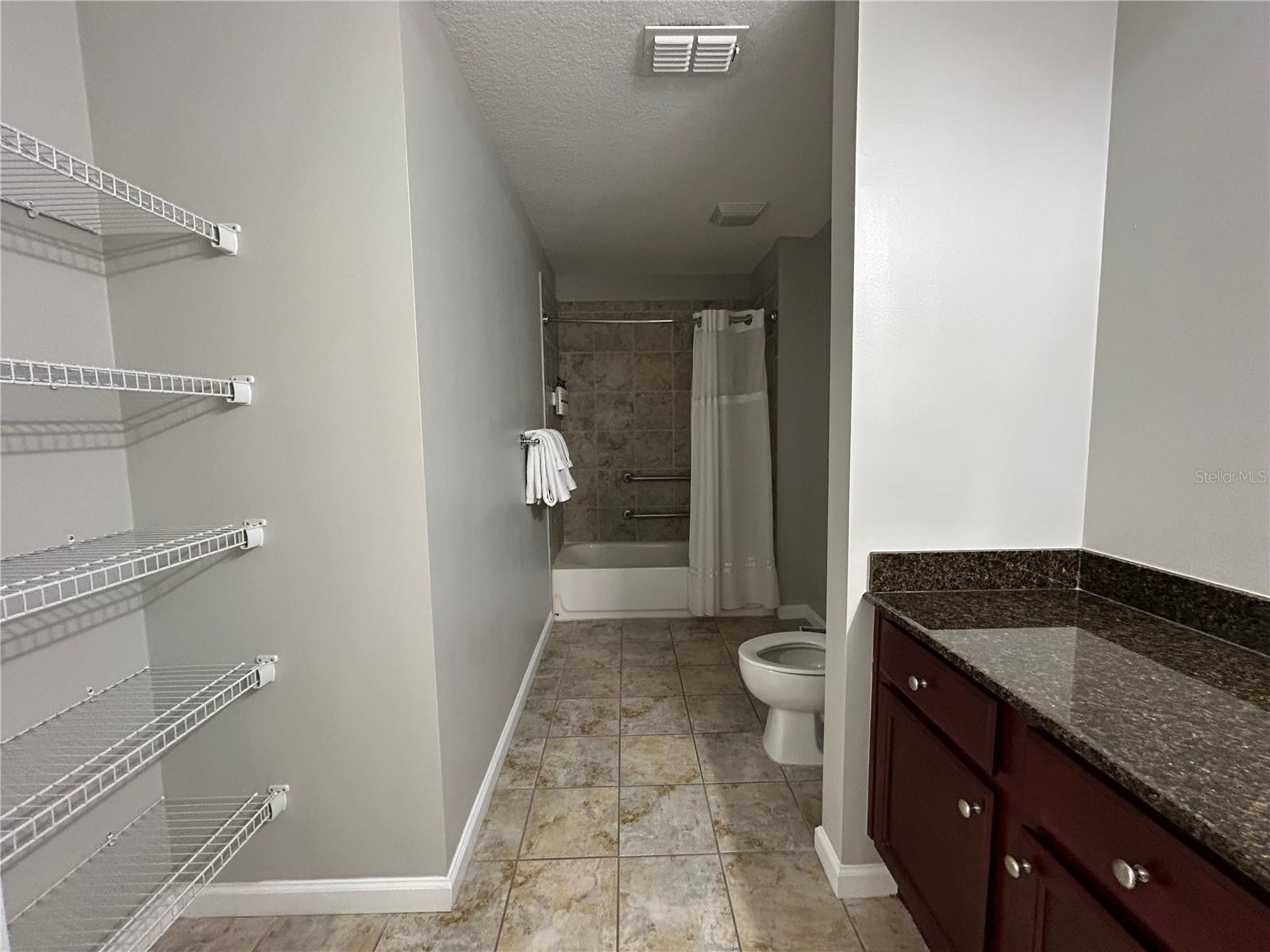14501 Grove Resort Ave #1409 Property Photo 11