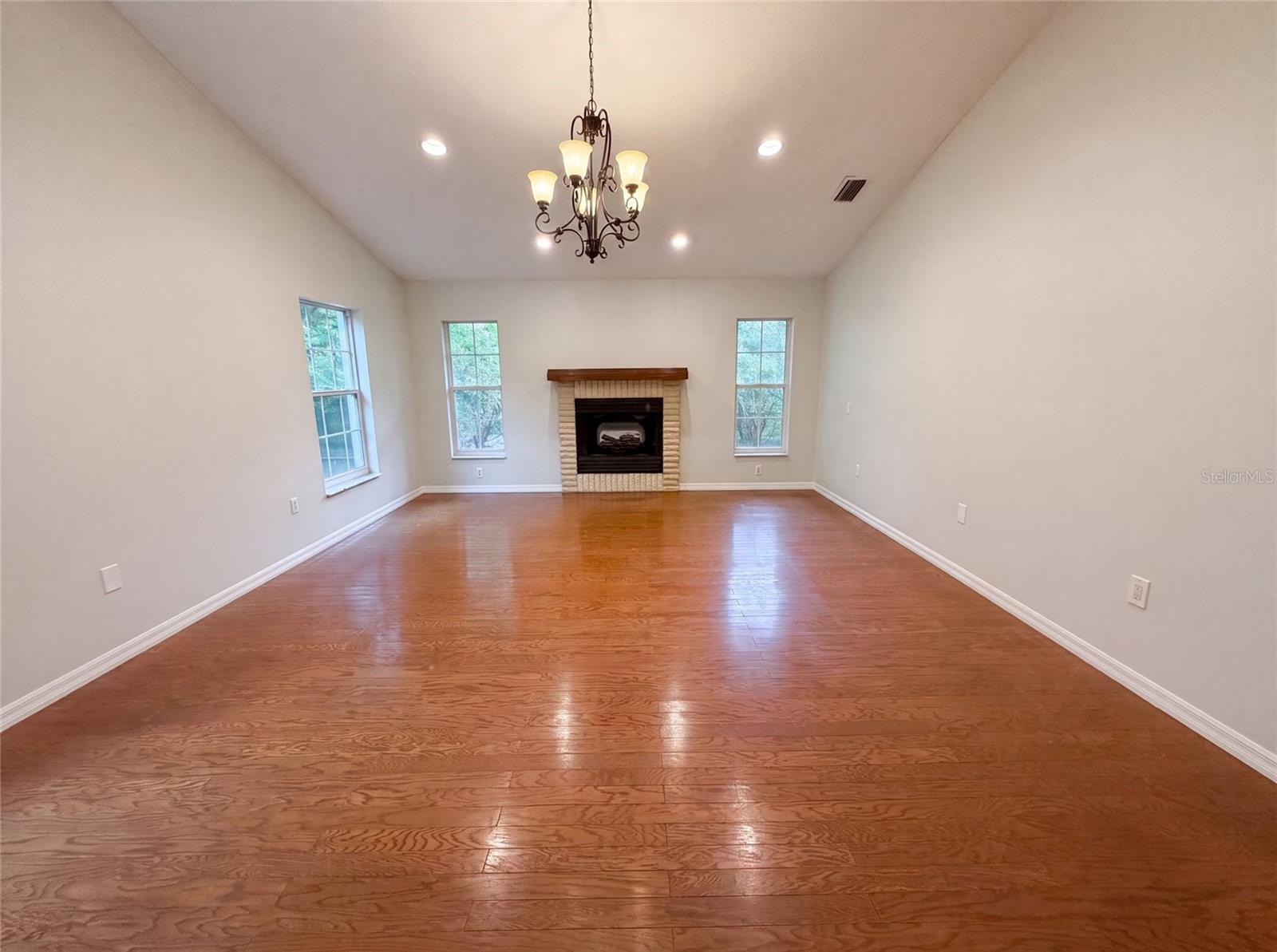 11540 Camp Dr Property Photo 27