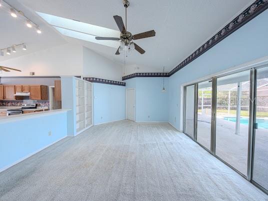 124 Seabearn Ct Property Photo 11