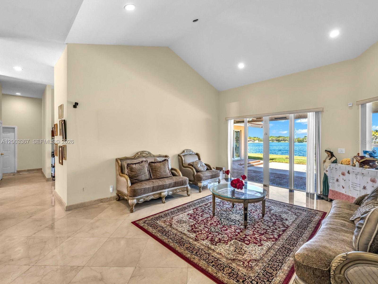 2710 Walkers Way Property Photo 12