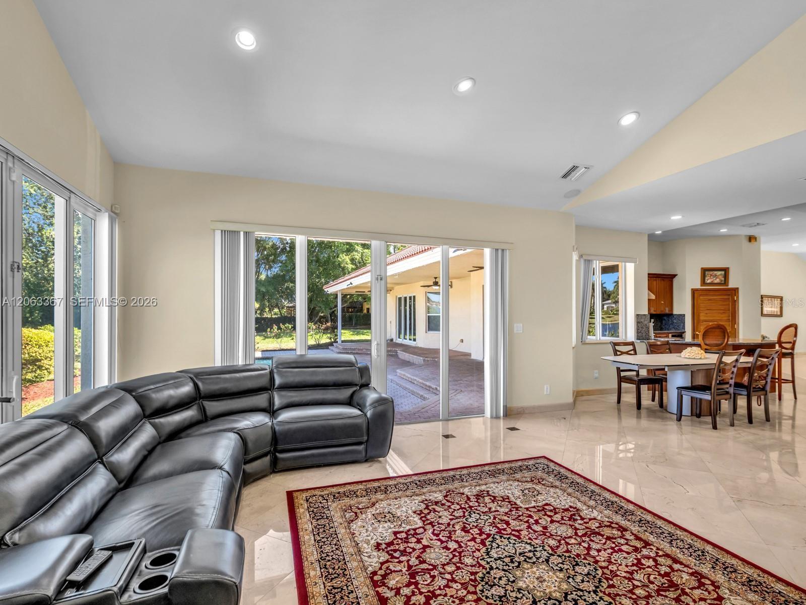 2710 Walkers Way Property Photo 17