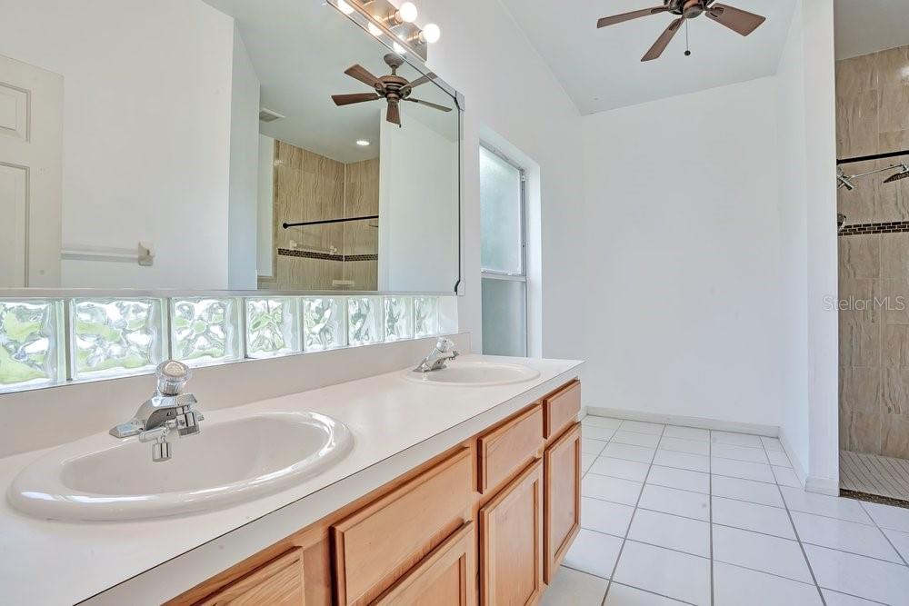 4104 Pacifica Dr Property Photo 15