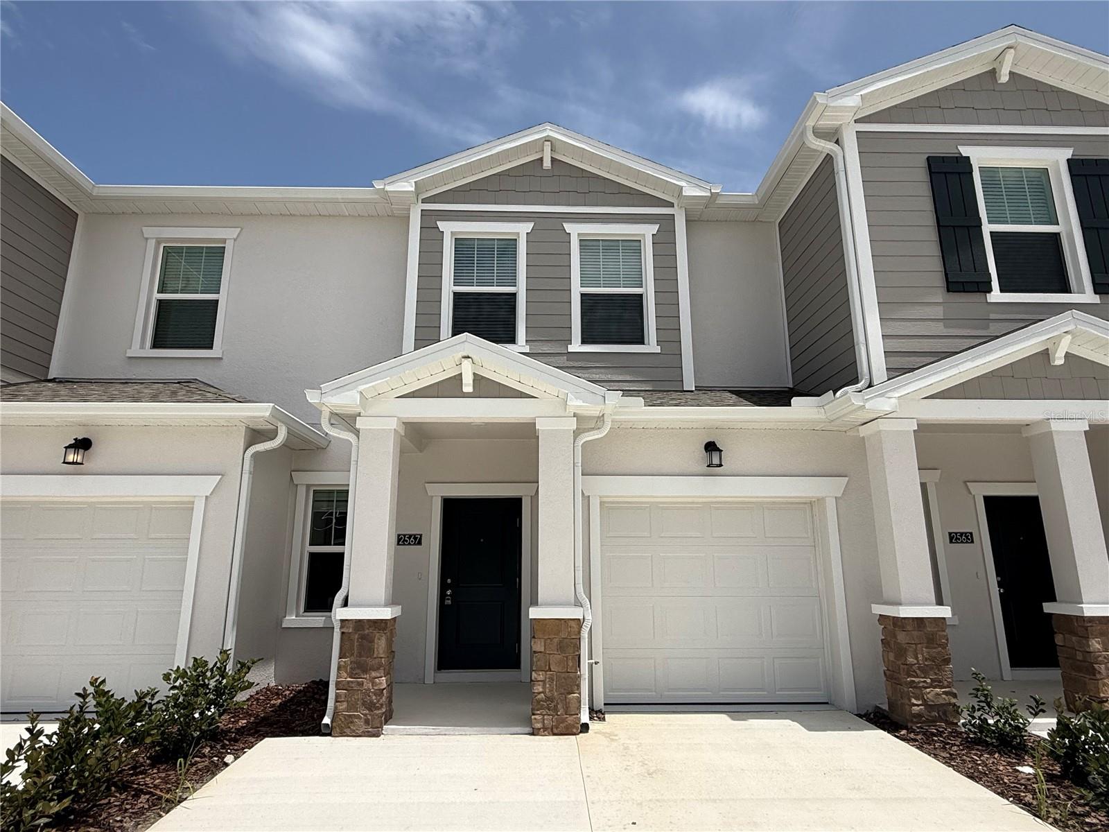 2563 SKYLINE LOOP Property Photo 1