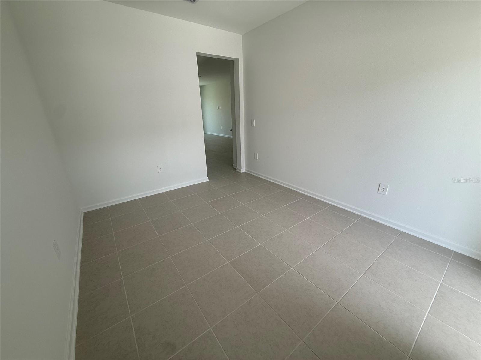 2563 Skyline Loop Property Photo 3