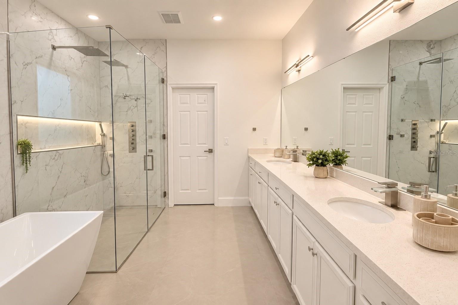 12676 Salomon Cove Dr Property Photo 53