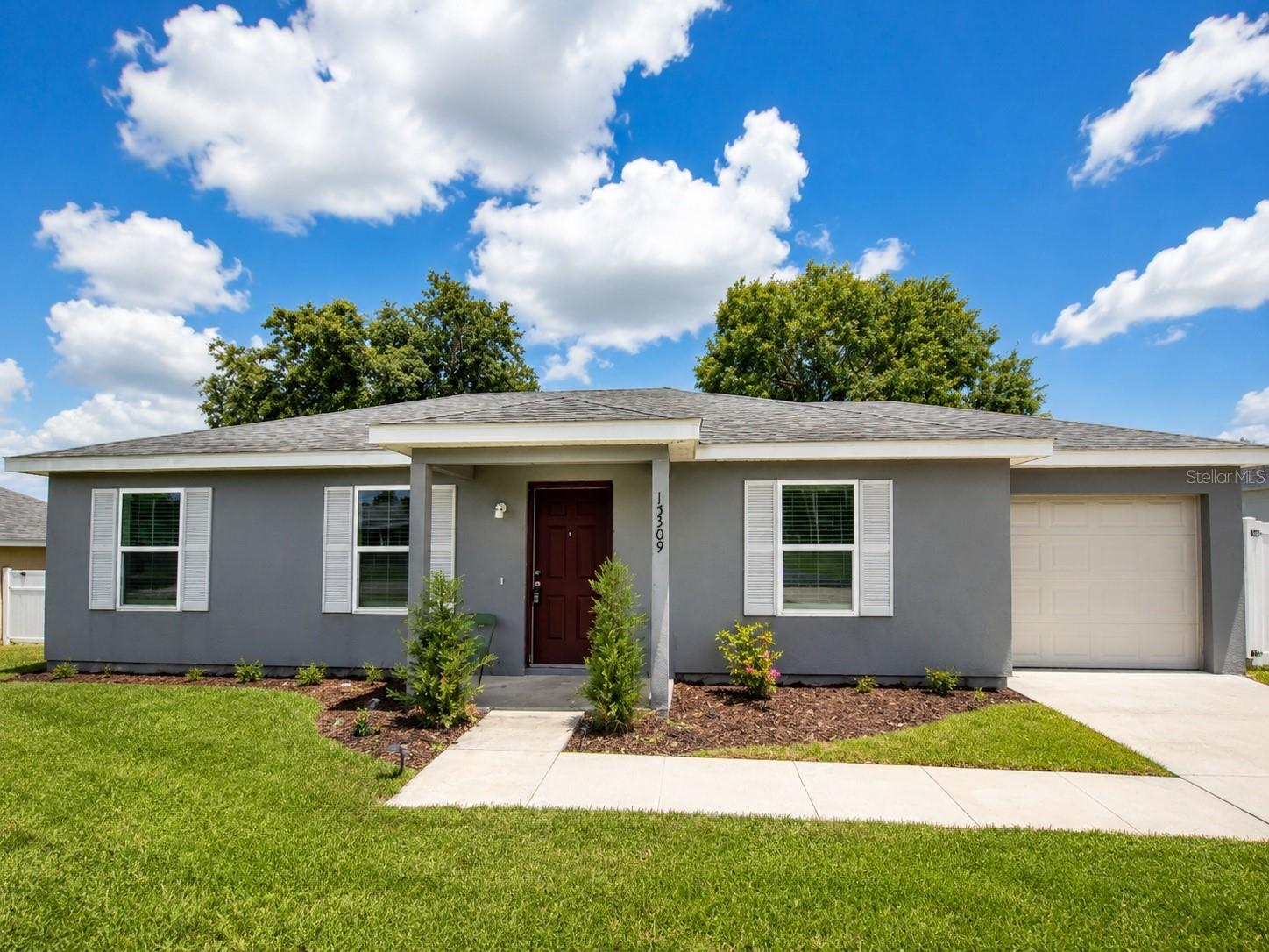 15309 SW 52ND CIR Property Photo 1