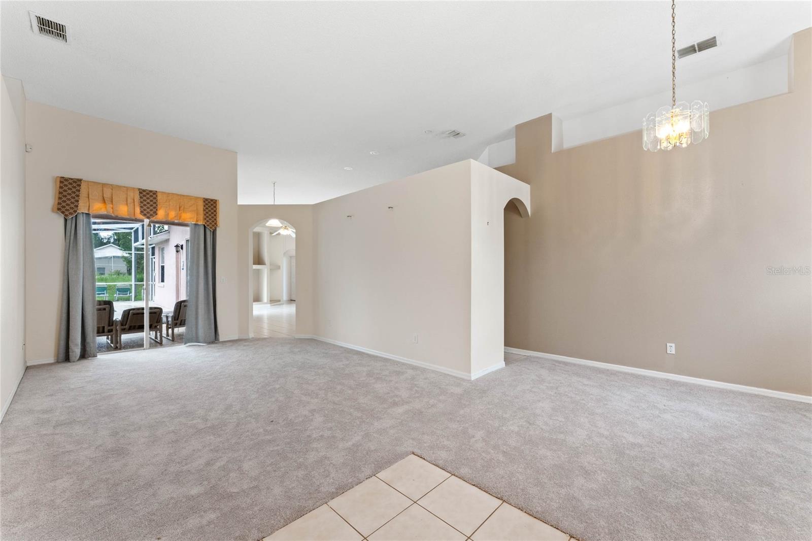 1027 Durango Loop St Property Photo 2