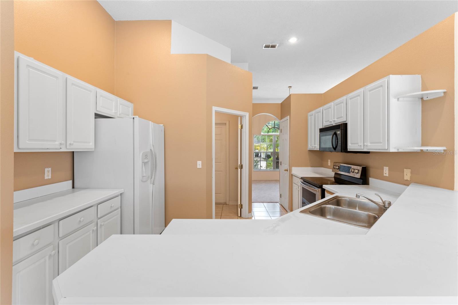 1027 Durango Loop St Property Photo 6