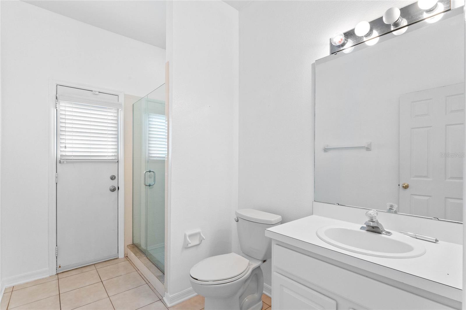 1027 Durango Loop St Property Photo 11