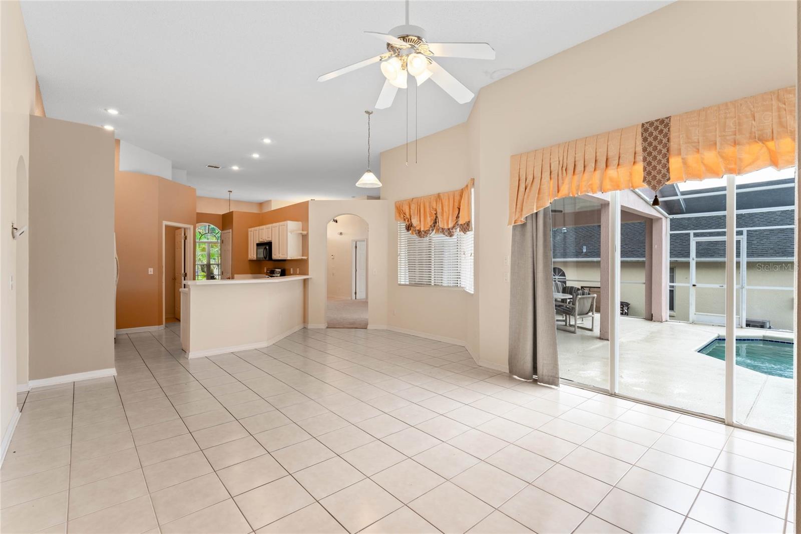 1027 Durango Loop St Property Photo 12