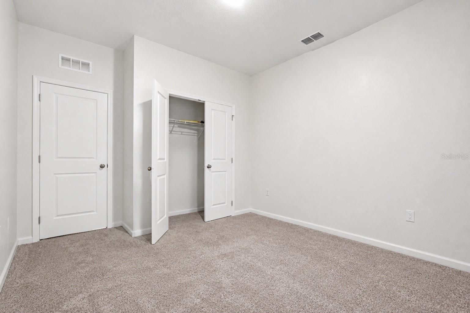 2270 Hemingway Cir Property Photo 6