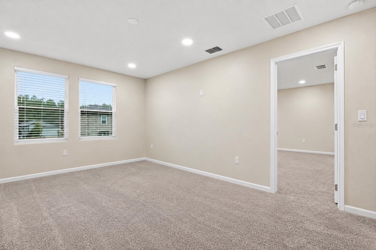2270 Hemingway Cir Property Photo 8
