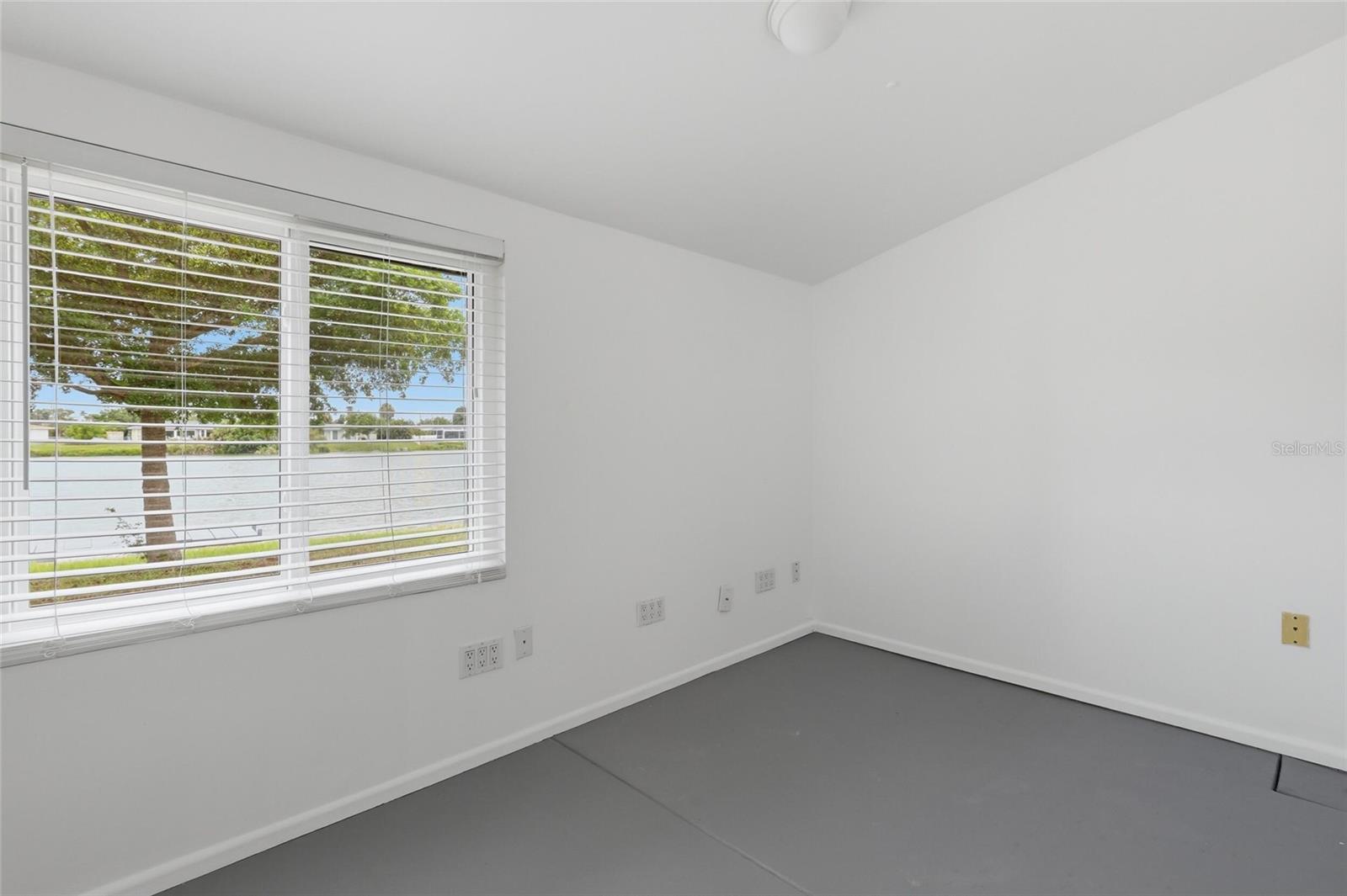 412 W Shade Dr Property Photo 19