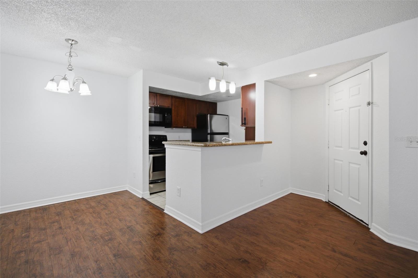 5160 Conroy Rd #11 Property Photo 5