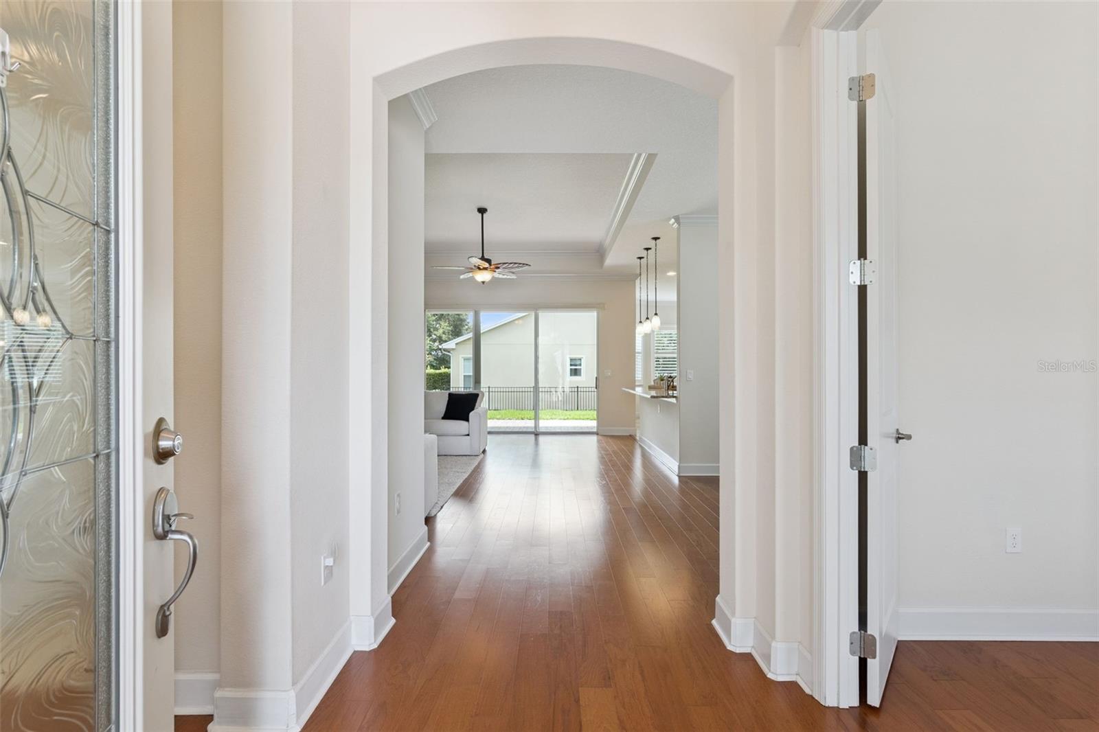 1121 Gardenshire Lane Property Photo 3