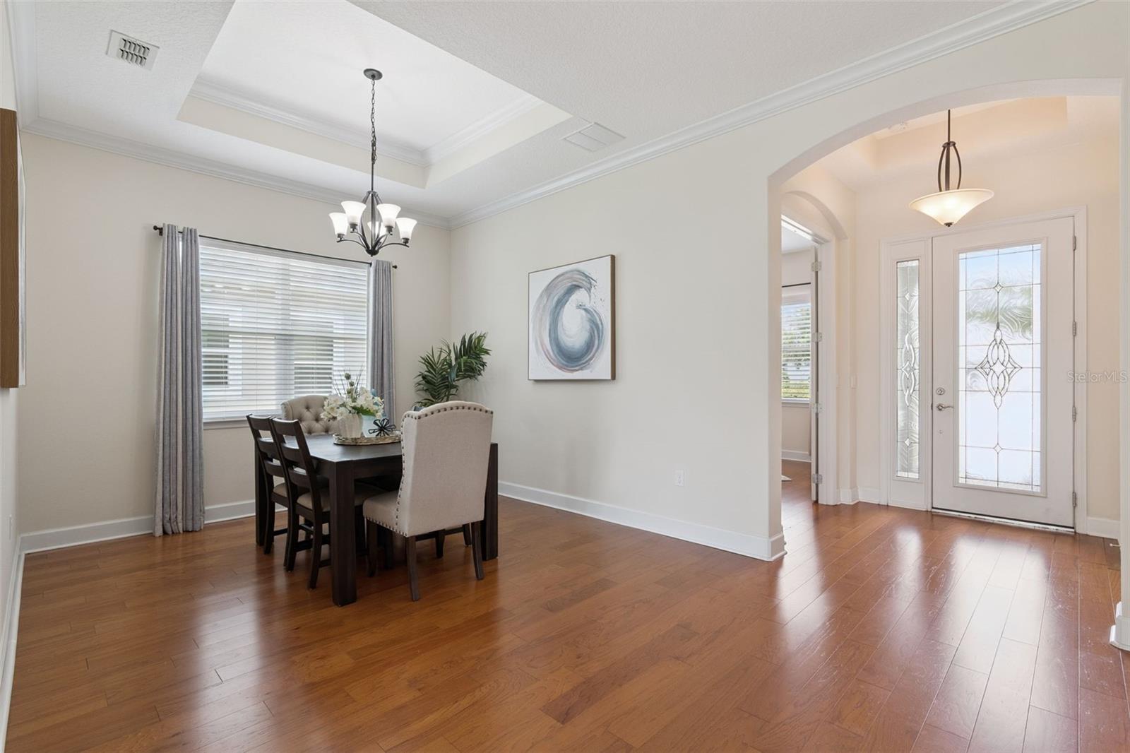 1121 Gardenshire Lane Property Photo 6