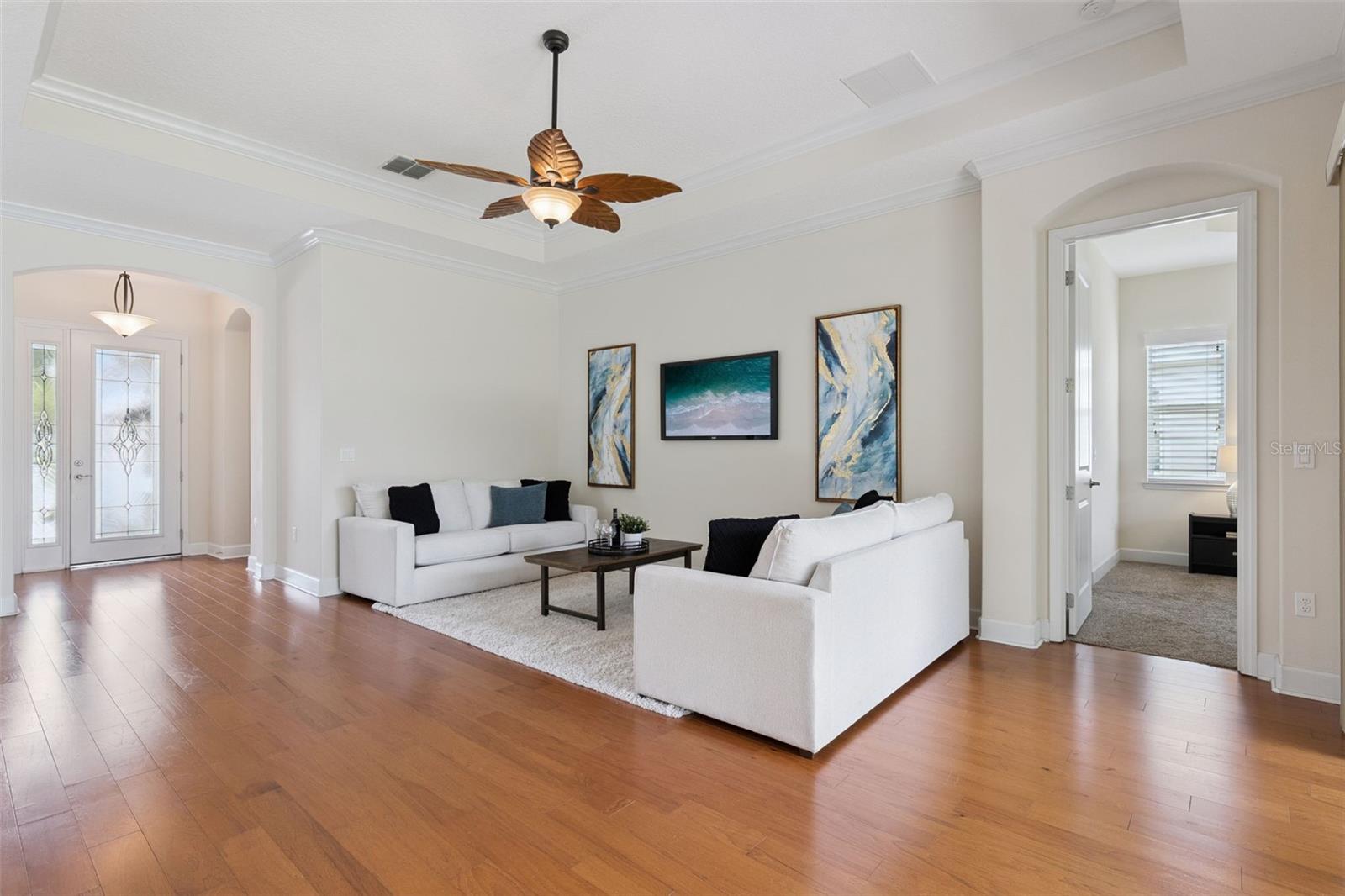 1121 Gardenshire Lane Property Photo 10