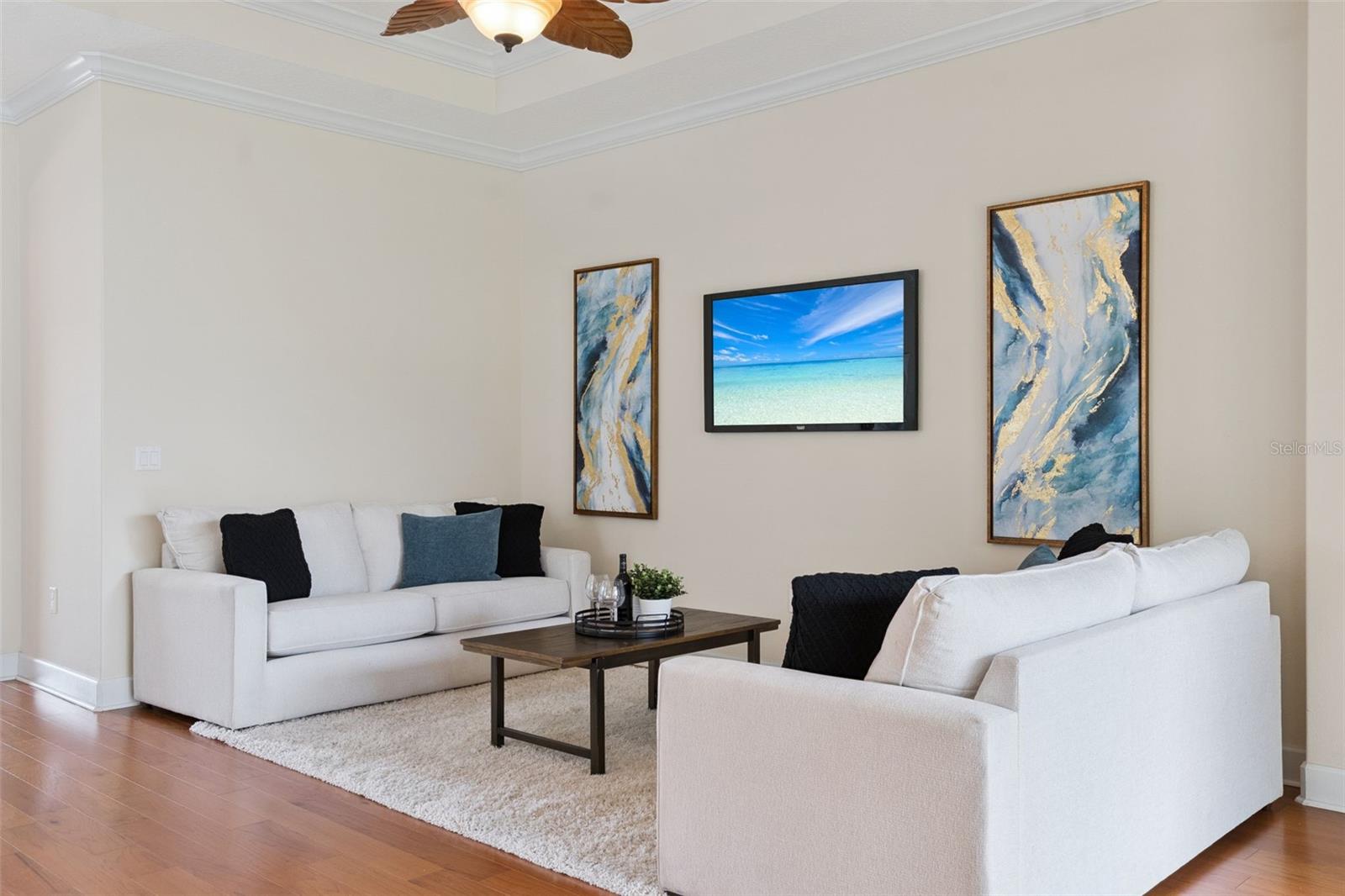 1121 Gardenshire Lane Property Photo 11