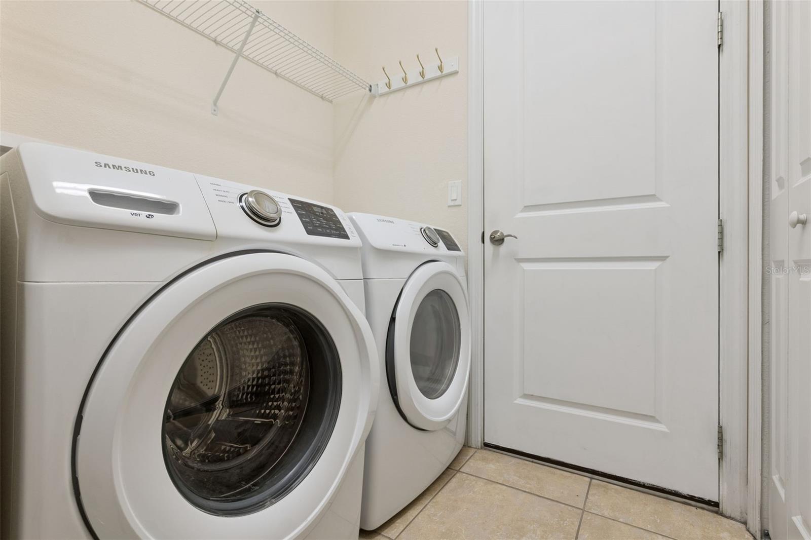 1121 Gardenshire Lane Property Photo 27