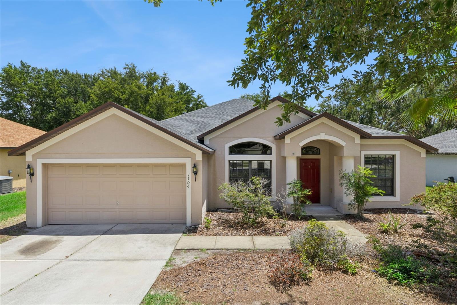 1106 NATURAL OAKS DR Property Photo 1