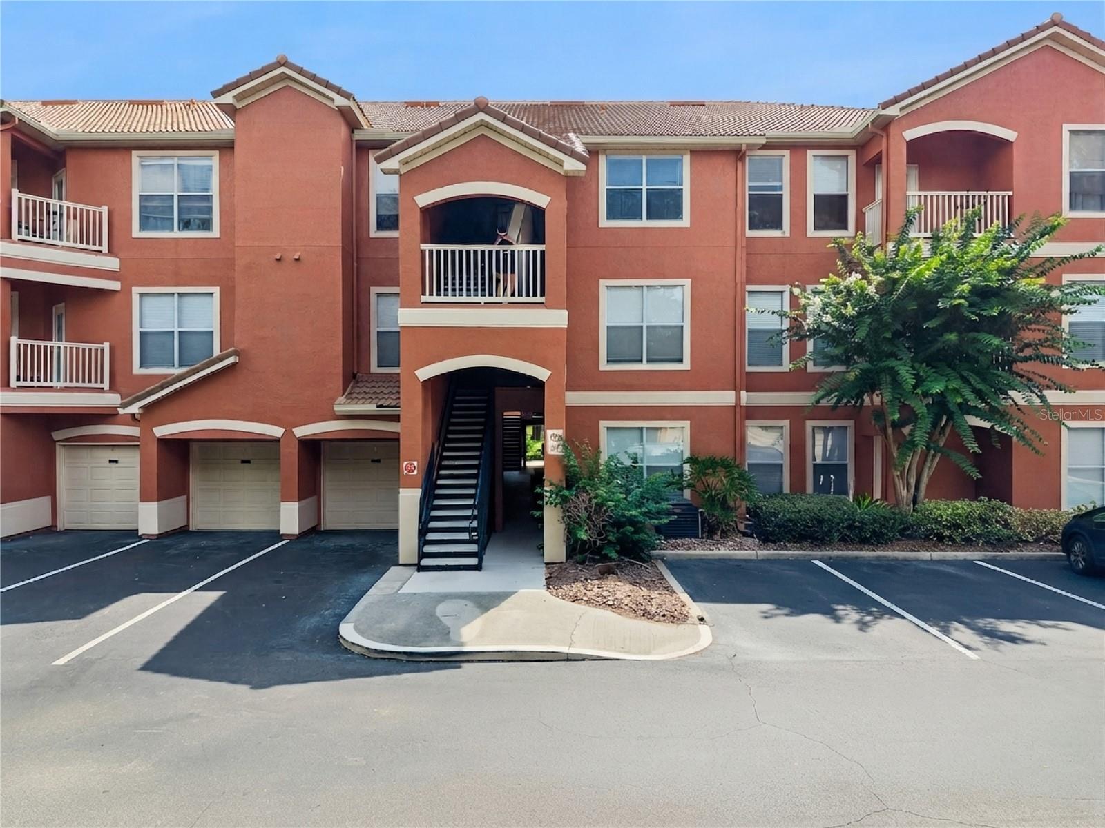 8813 Villa View Cir #308 Property Photo 1