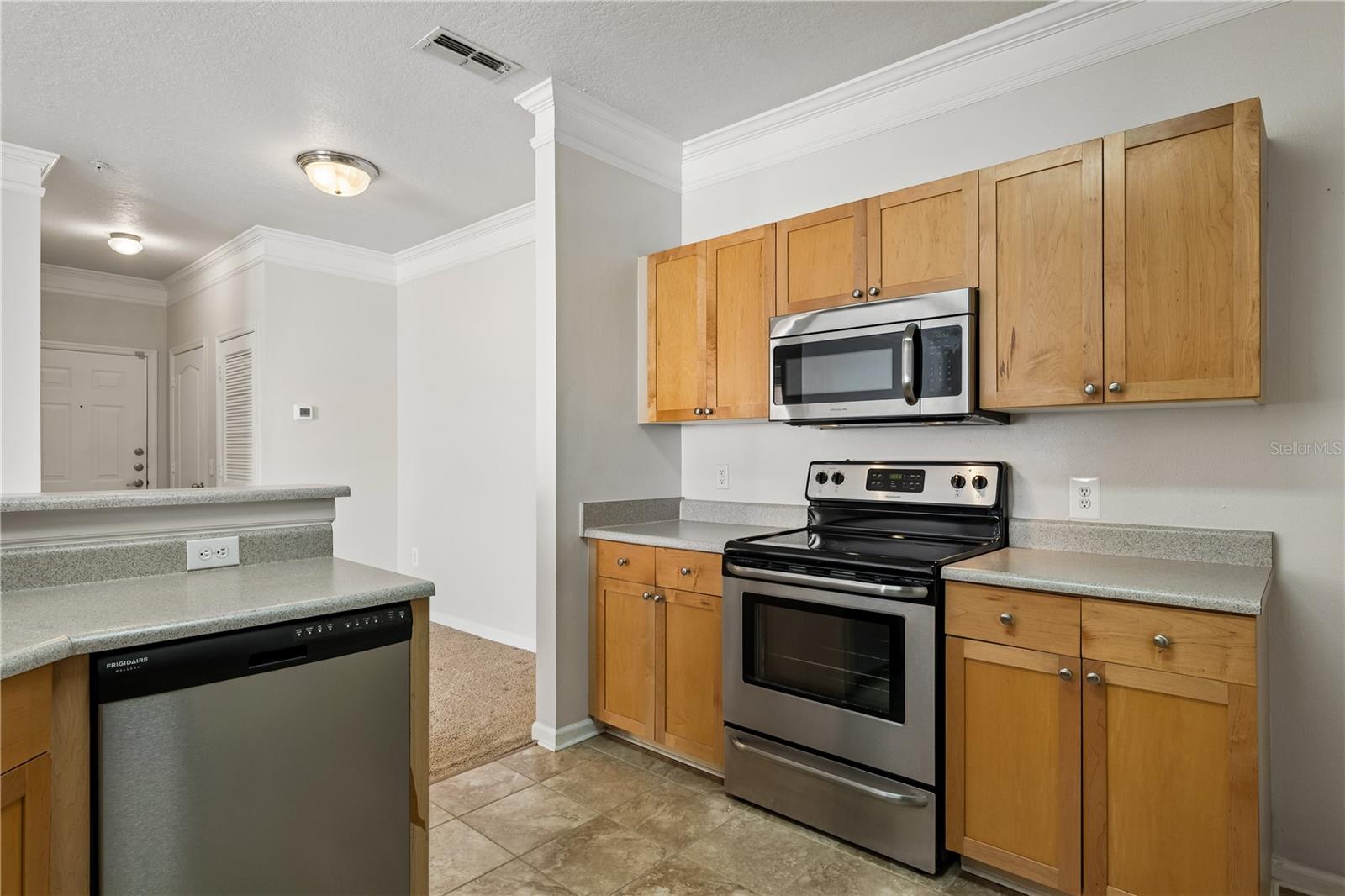 8813 Villa View Cir #308 Property Photo 7