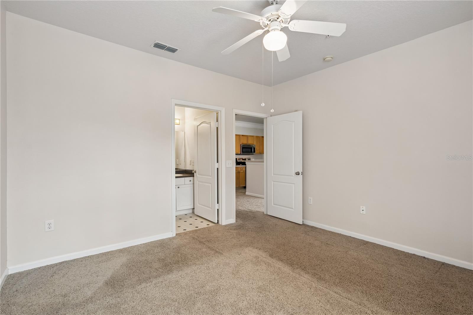 8813 Villa View Cir #308 Property Photo 18