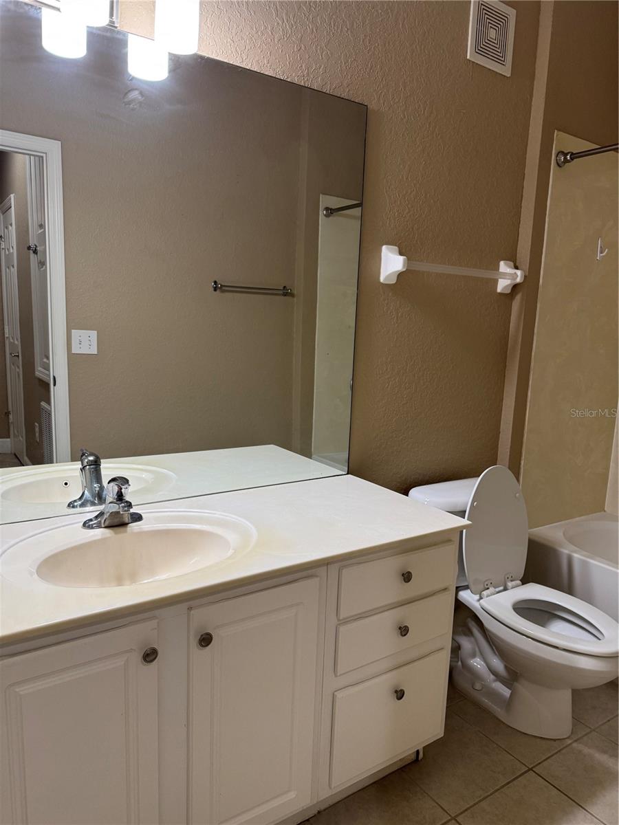 6335 Contessa Dr #107 Property Photo 14
