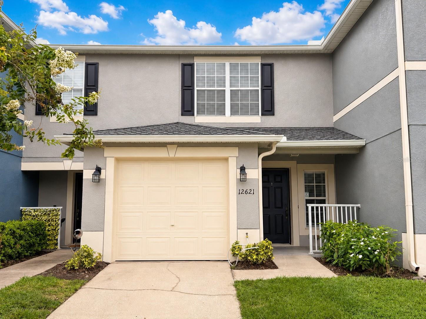 12621 Somerset Oaks St Property Photo 1