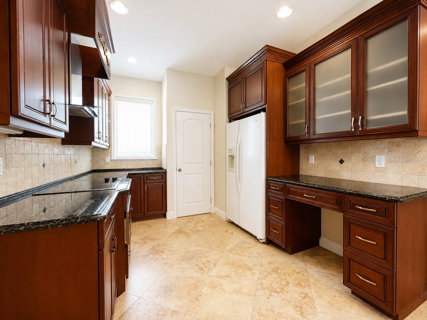 1409 Michigan Ave Property Photo 3