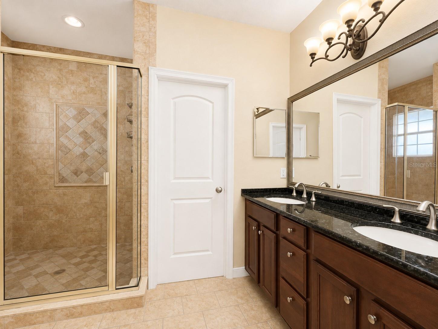 1409 Michigan Ave Property Photo 9