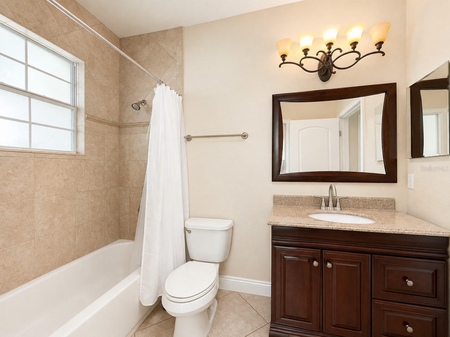 1409 Michigan Ave Property Photo 14