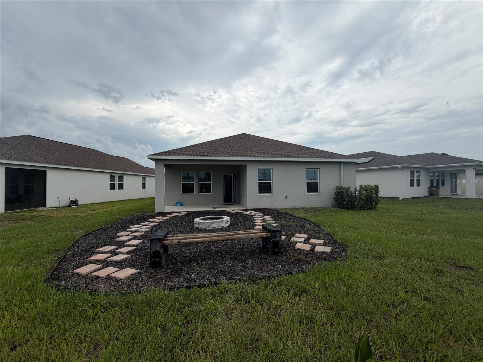 6464 Needle Way Property Photo 4