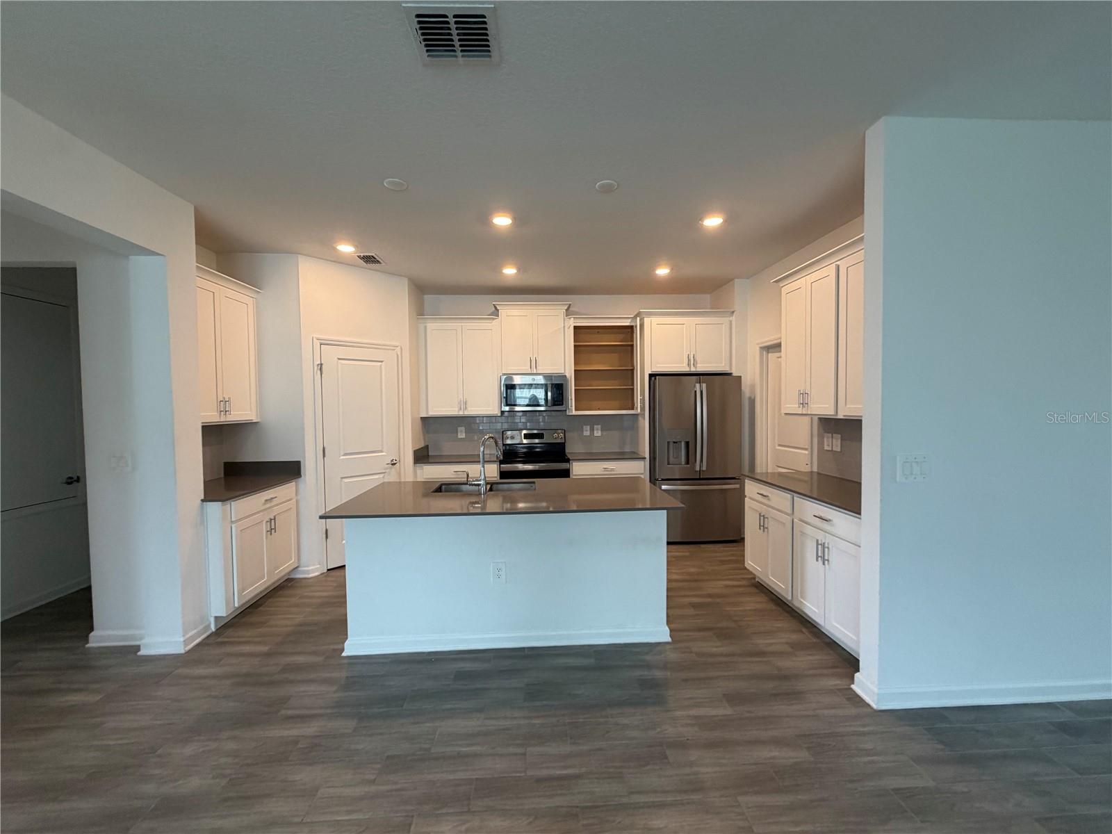 6464 Needle Way Property Photo 22