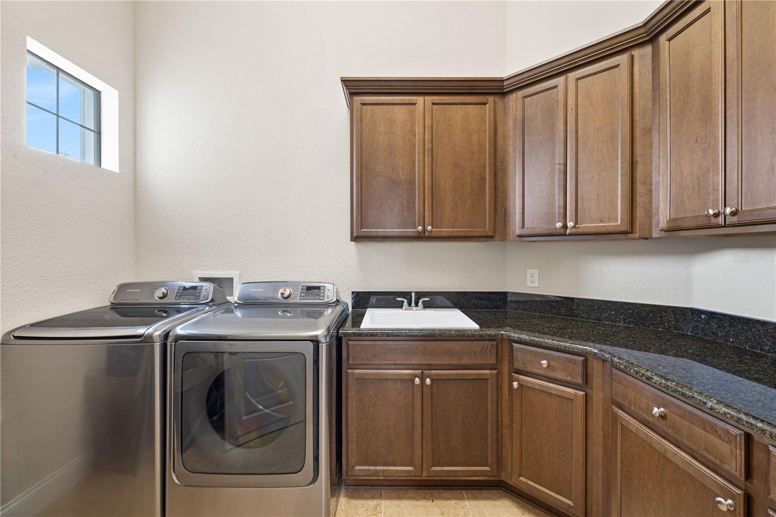4201 Isabella Cir Property Photo 43