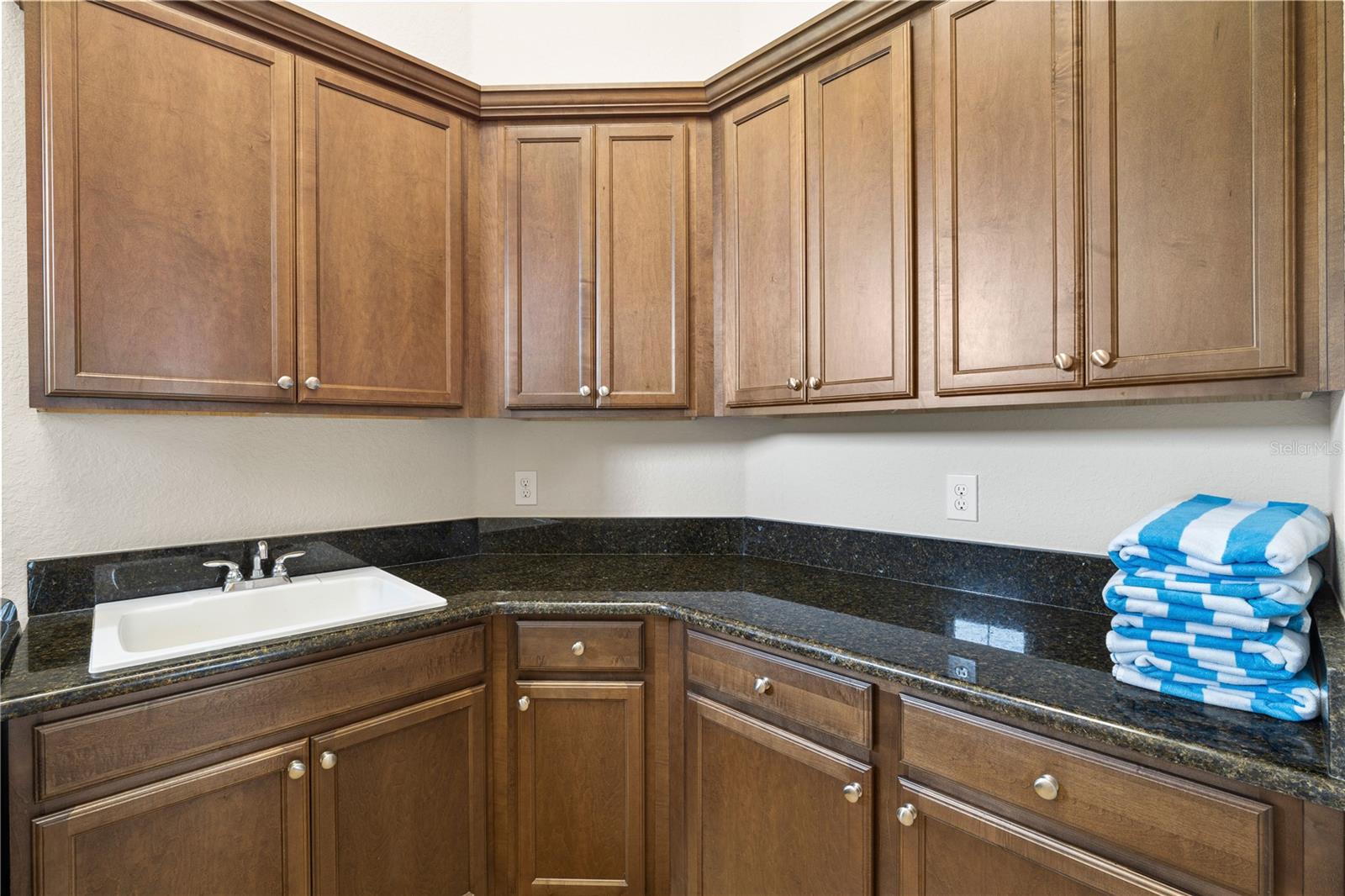 4201 Isabella Cir Property Photo 44