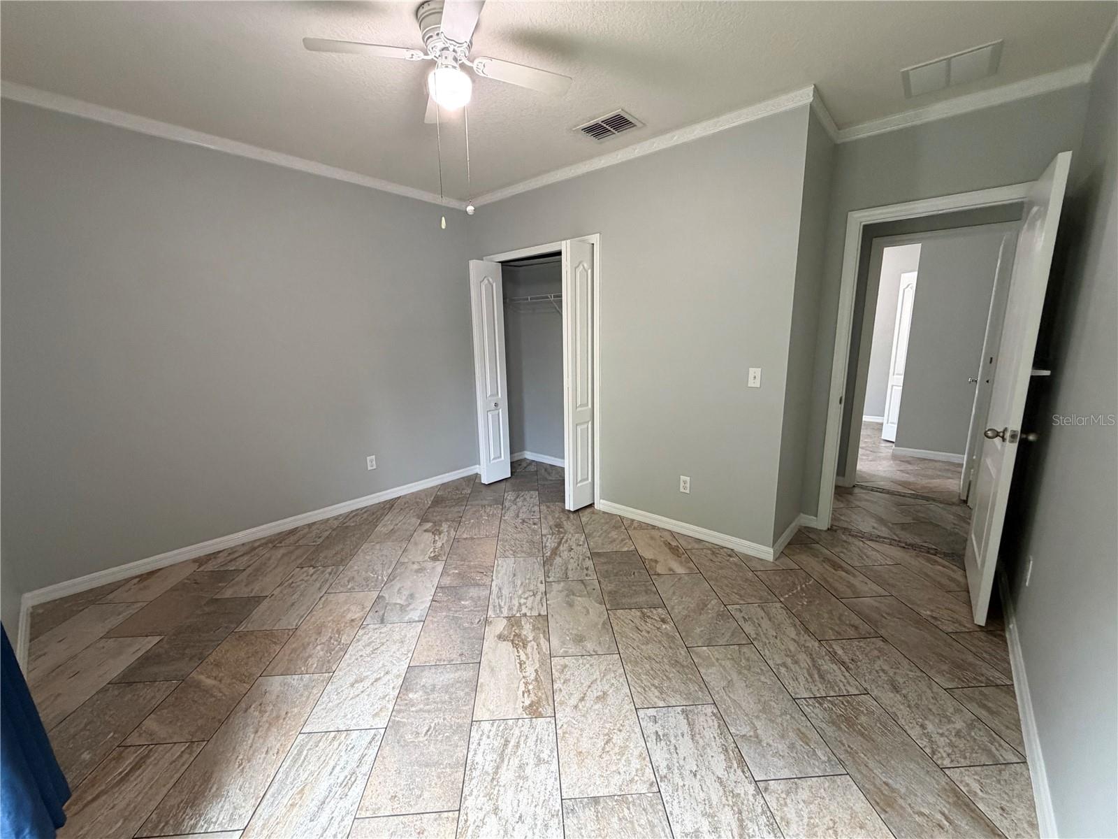 115 Gladesdown Ct Property Photo 14