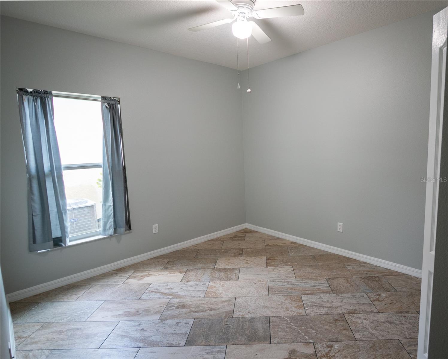 115 Gladesdown Ct Property Photo 15